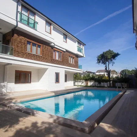 Lara Breeze Homes *