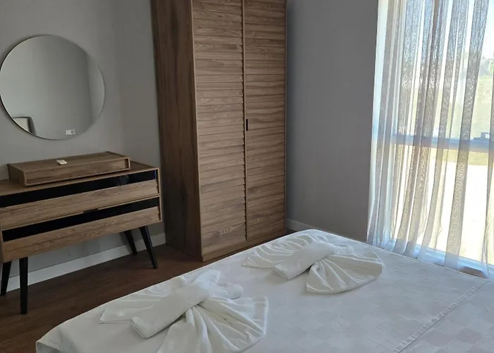 Lara Breeze Homes