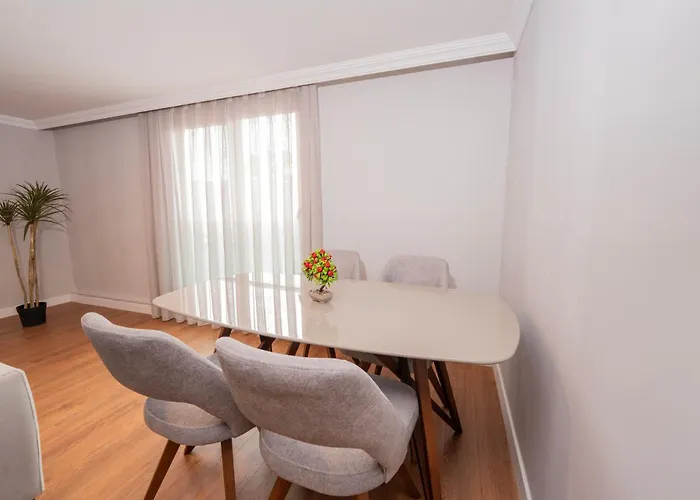 Lara Breeze Homes