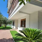 Lara Breeze Homes Apartment