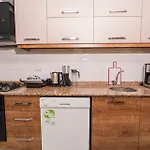 Apartment Lara Breeze Homes
