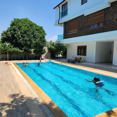 Lara Breeze Homes Apartment