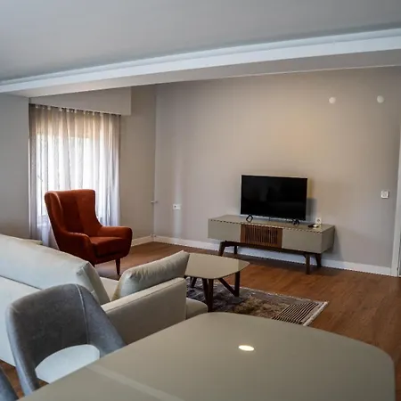 Lara Breeze Homes