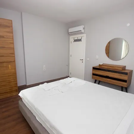Lara Breeze Homes Apartment
