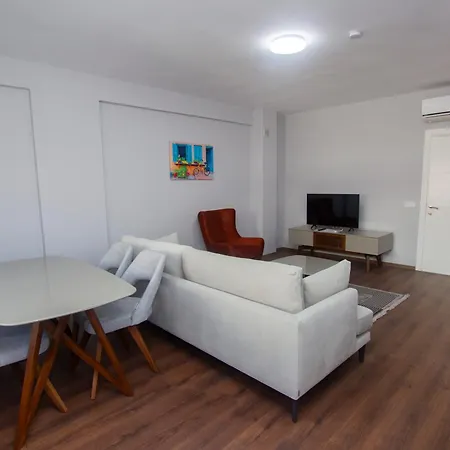 Lara Breeze Homes *