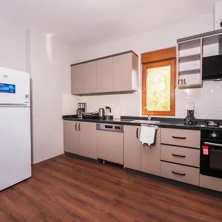 Lara Breeze Homes Apartment Antalya