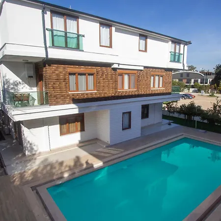 Διαμέρισμα Lara Breeze Homes *