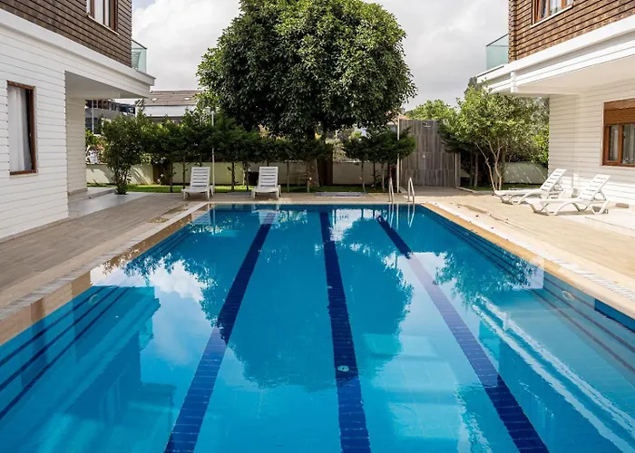 Lara Breeze Homes