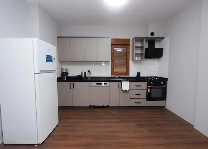 Lara Breeze Homes
