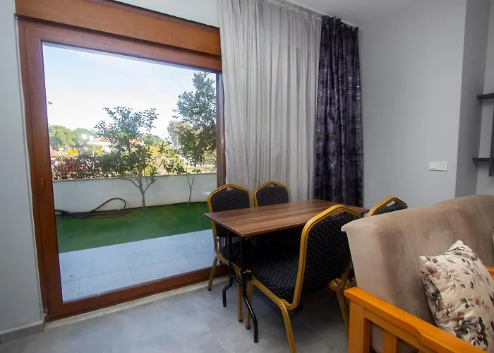 Lara Breeze Homes Apartament *