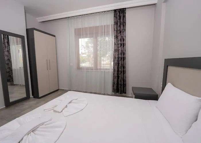 Апартаменты Lara Breeze Homes