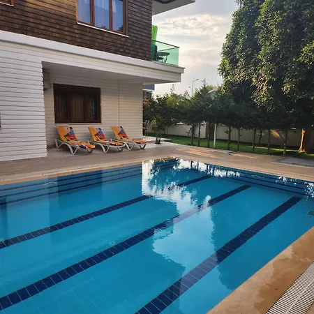 Apartmán Lara Breeze Homes *
